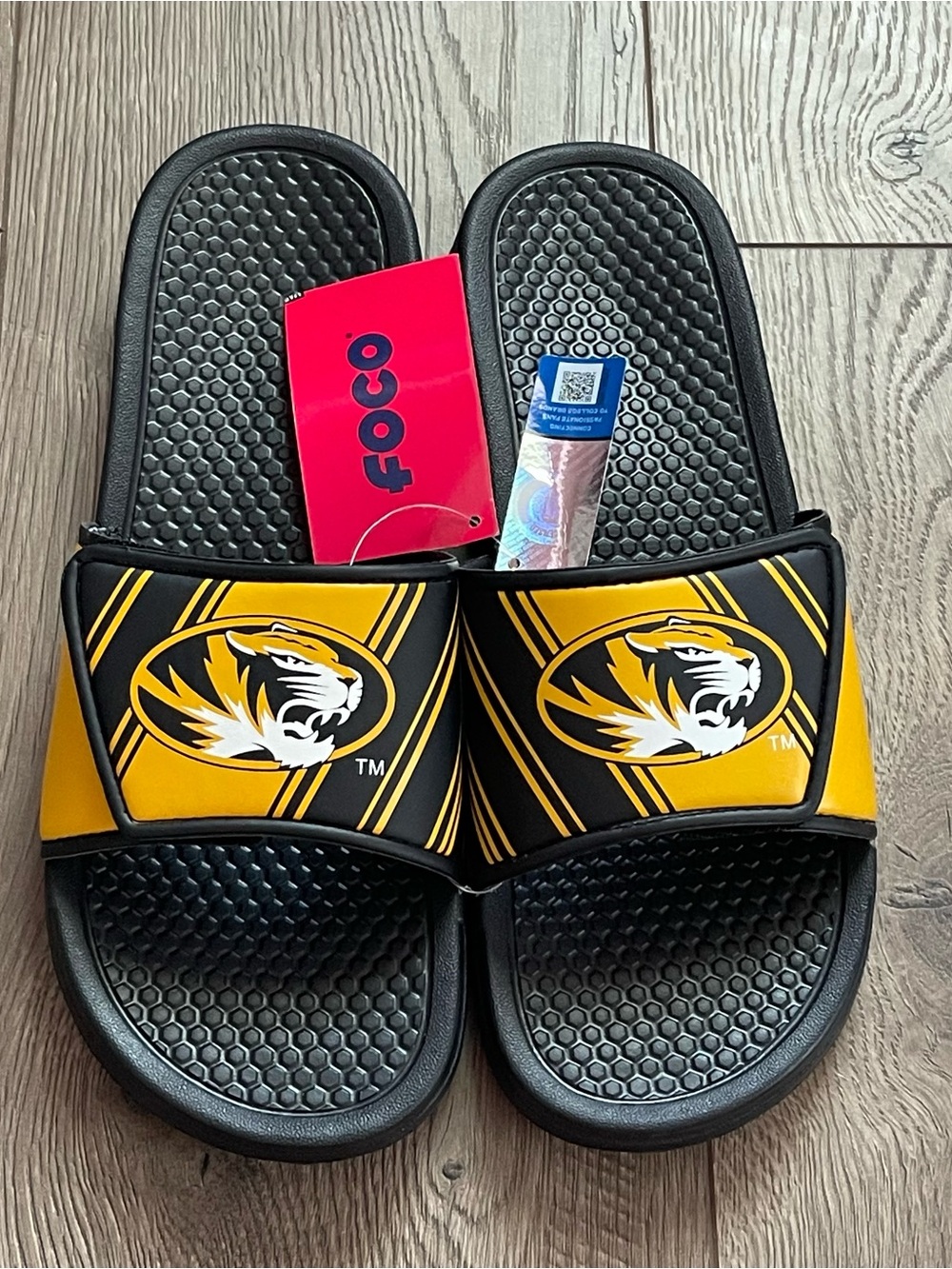 NWT FOCO NCAA Missouri Tigers Men’s Medium 9-10 Legacy Sport Slide Sandals